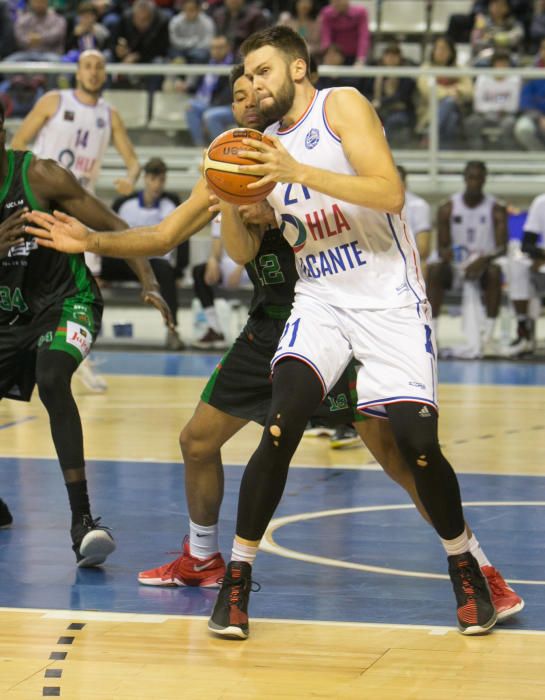 El equipo alicantino gana por 77-56 tras sentenciar con un parcial de 21-0 en solo cinco minutos