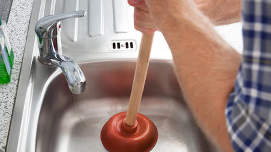 13 usos sorprendentes del vinagre en la limpieza de la cocina