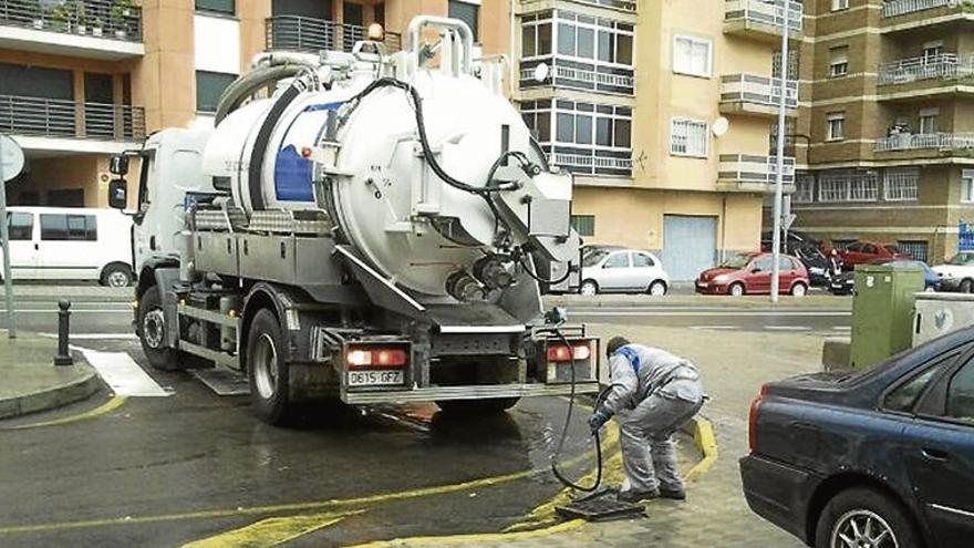 El ayuntamiento deniega a la UTE del agua la rescisión del contrato