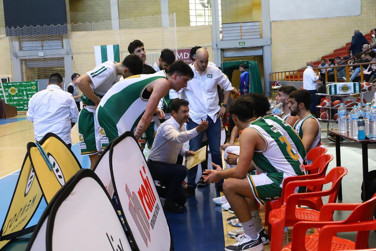 Coto Córdoba Baloncesto-Portuense: el partido de Liga EBA en imágenes