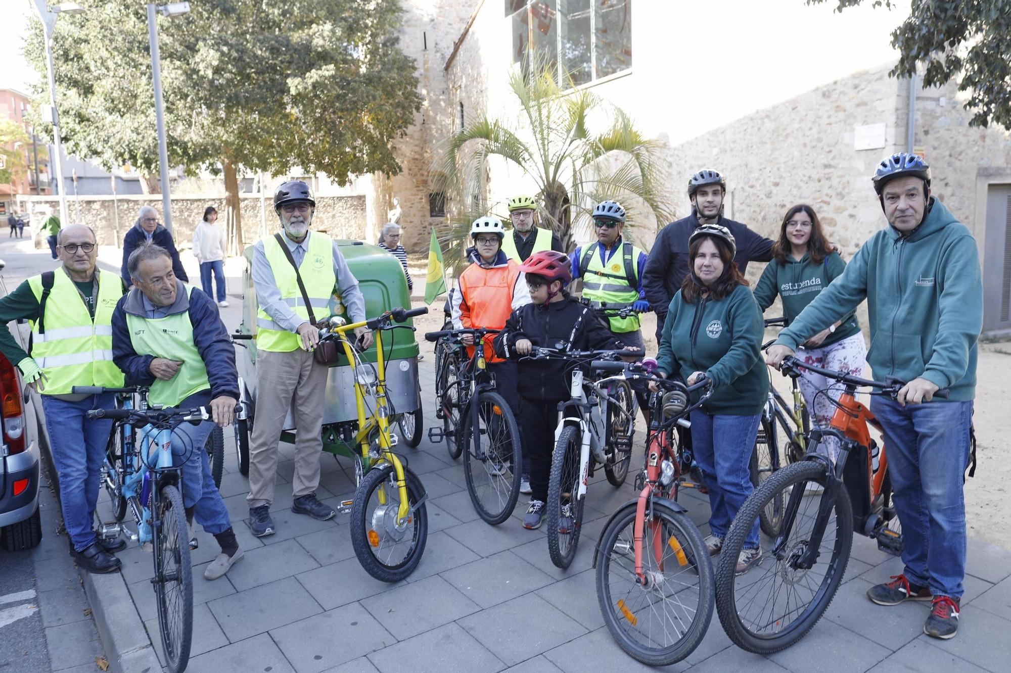 Pedalada solidària de Mou-te en Bici i Creu Roja