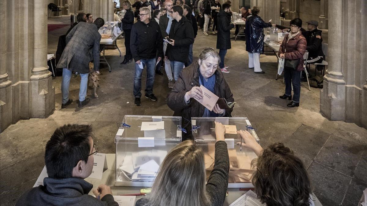 Ambiente electoral en la Universitat de Barcelona.