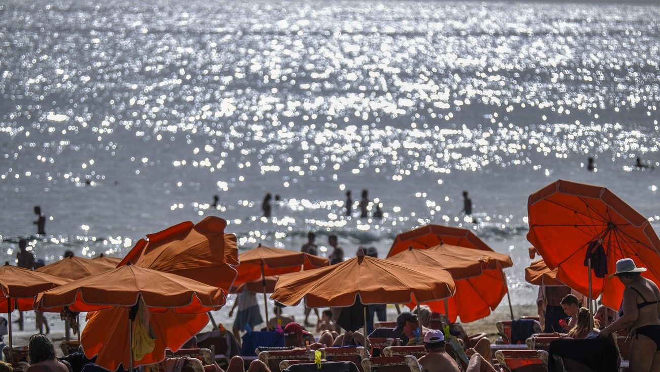 Primer baño de 2023 en las playas del sur de Gran Canaria