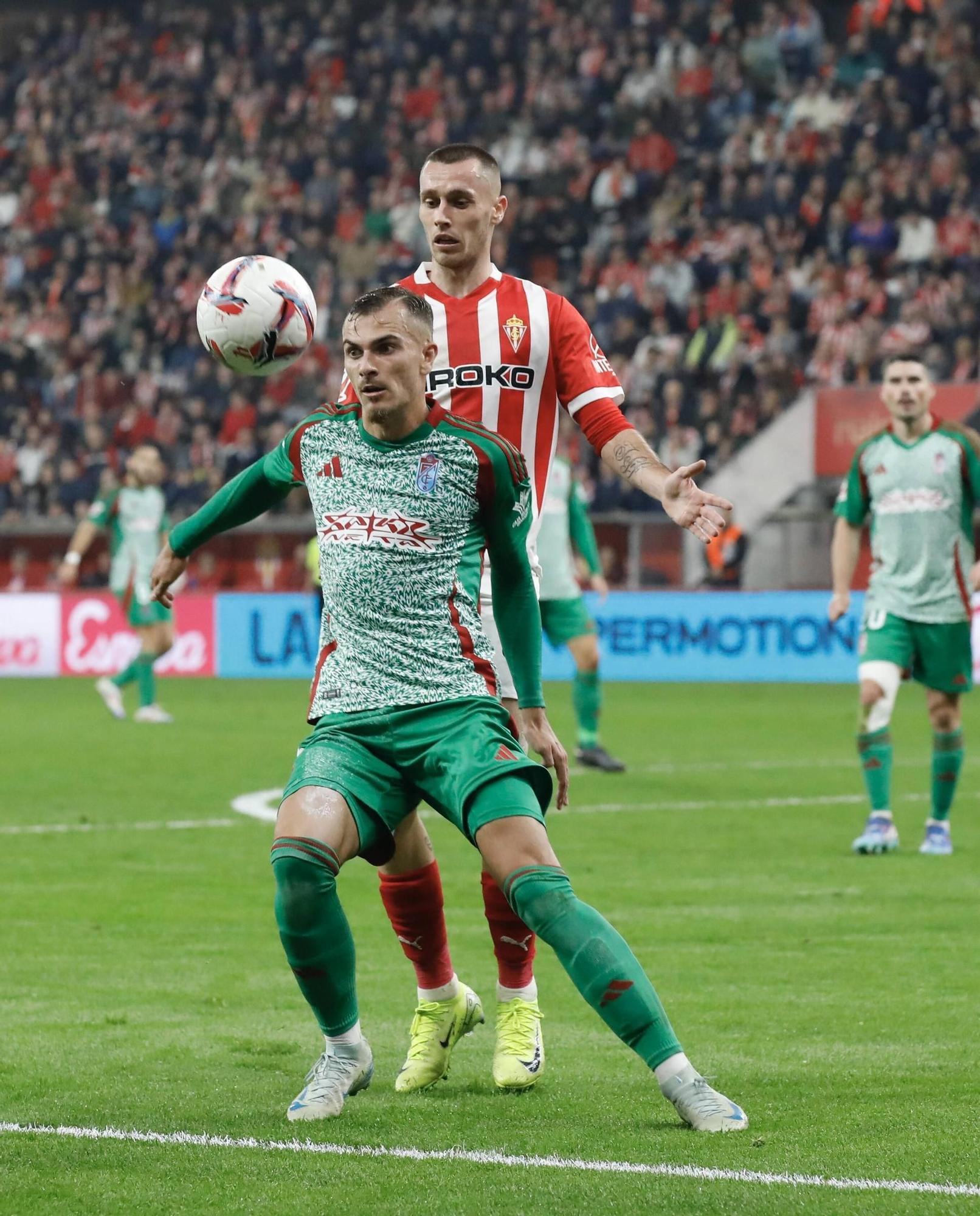 Así fue el partido Sporting-Granada, en imágenes