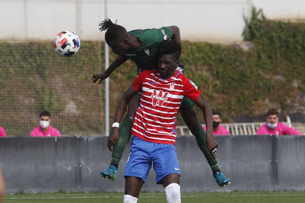 Las imágenes del Recreativo Granada-Córdoba CF