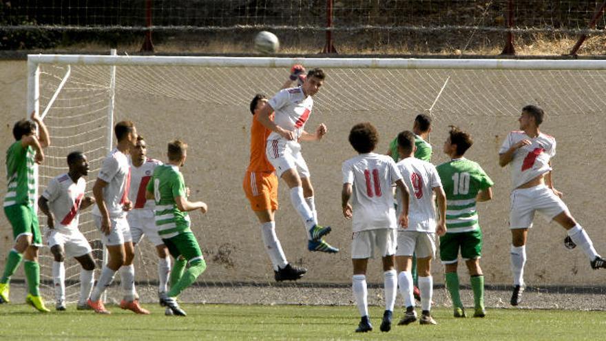 Al Huracán se le van los primeros puntos de casa