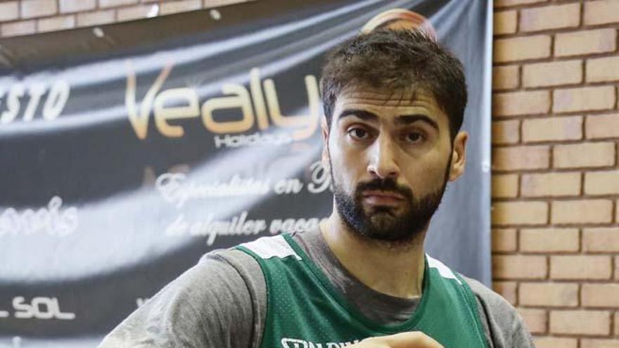 Vasileiadis, la cara del Unicaja en la presentación de la ACB