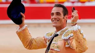 Una oreja para Pepe Moral con la única excepción de los desrazados "cebadas" en Pamplona