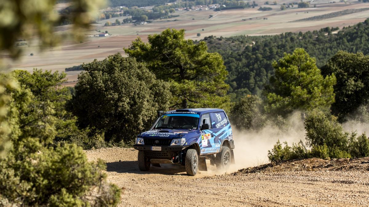 El Toyota Landcruiser con el que Ledesma y Albero participarán en el Dakar.