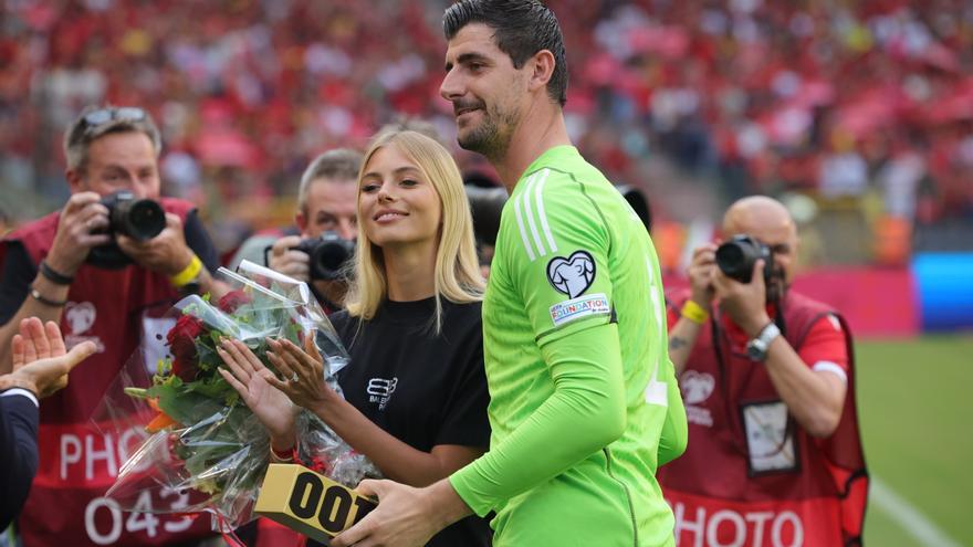 Incendio en la concentración de Bélgica: Courtois se va porque no es capitán