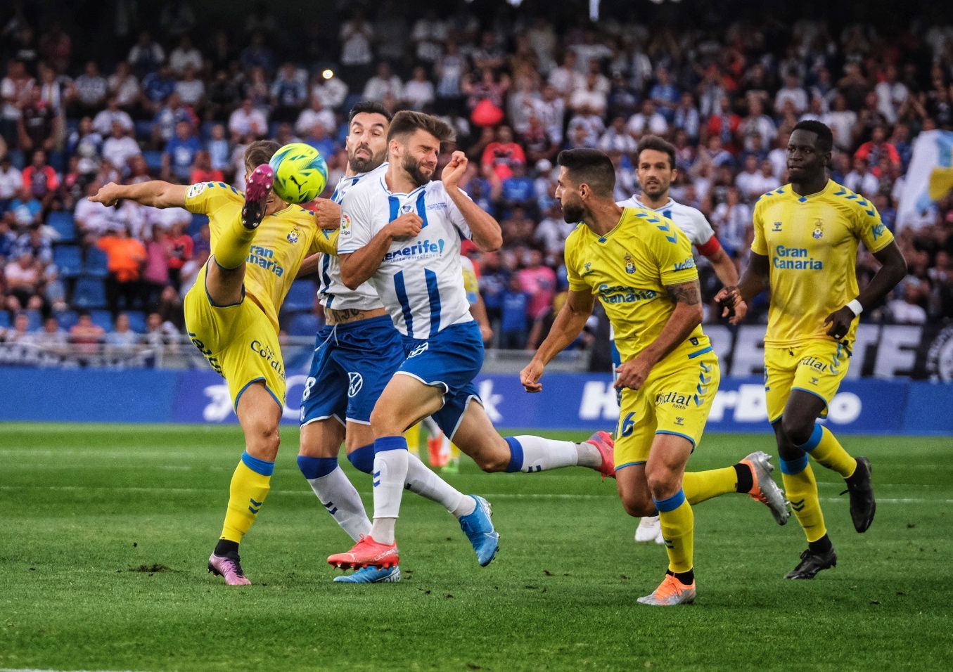 CD Tenerife-UD Las Palmas partido de ascenso a Primera División