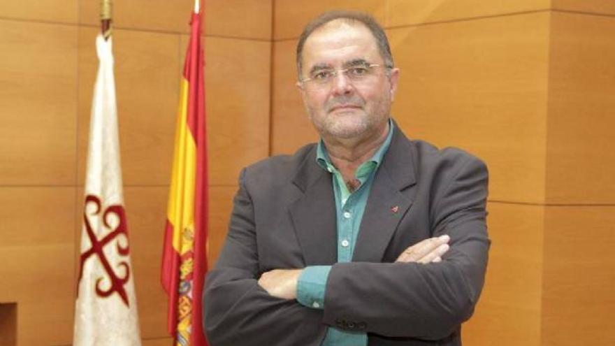 El alcalde de Totana permanece &quot;estable&quot; en la UCI tras ingresar con covid