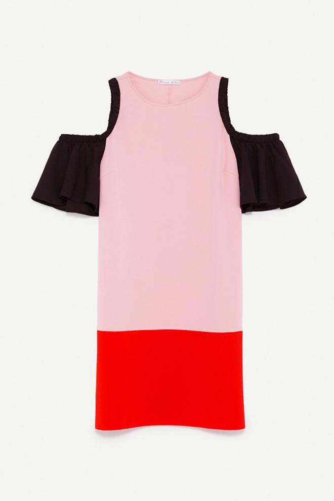 Los vestidos imprescindibles de las rebajas de Zara: tricolor con hombros al aire