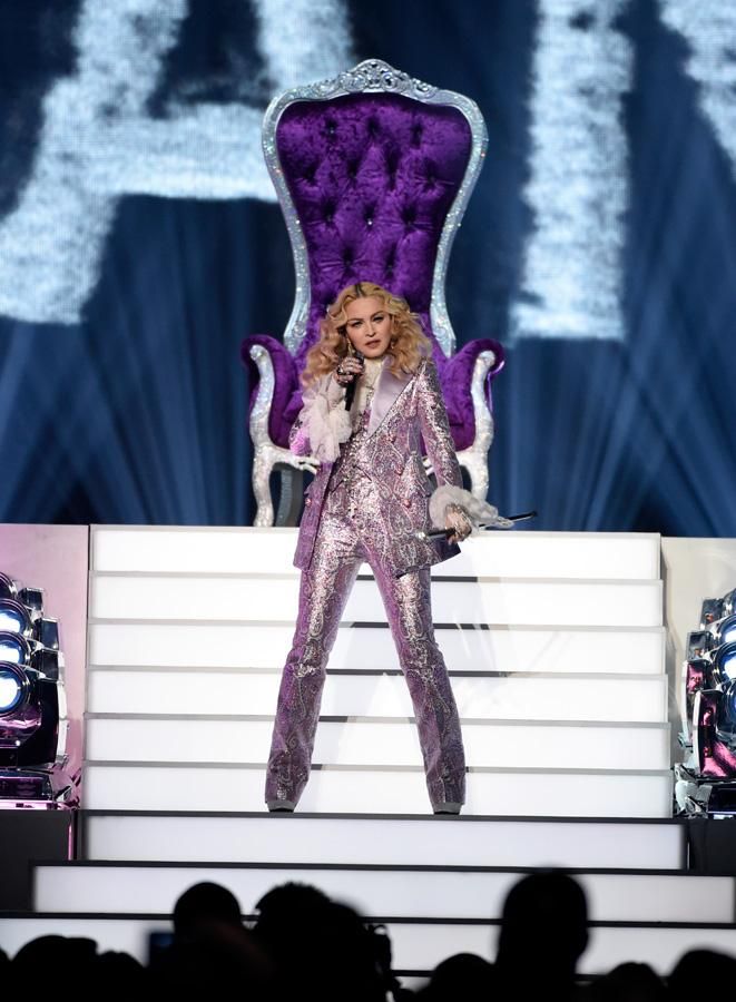 Madonna en su homenaje a Prince en los Billboard Music Awards 2016