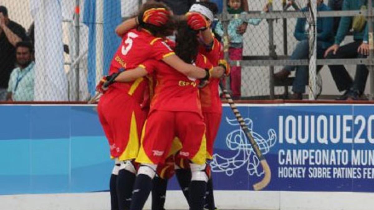 España debutó con victoria