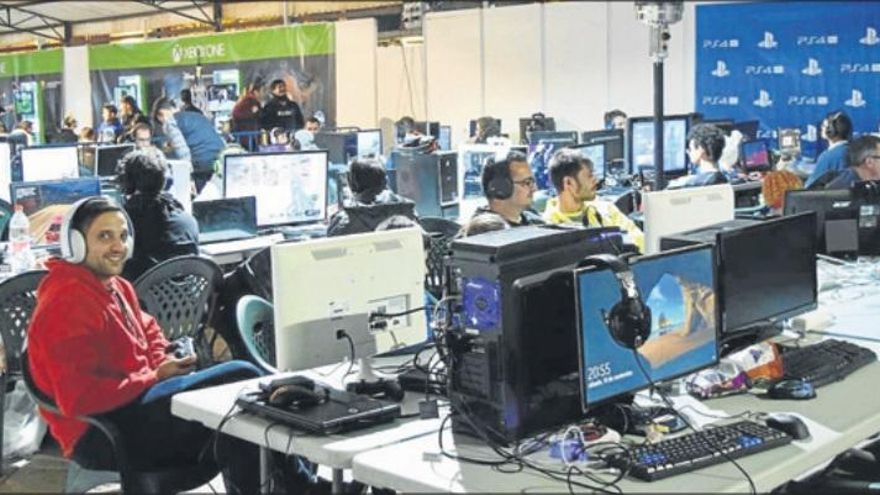 Los amantes de los videojuegos se vuelven a dar cita en la Lan Party de Molina