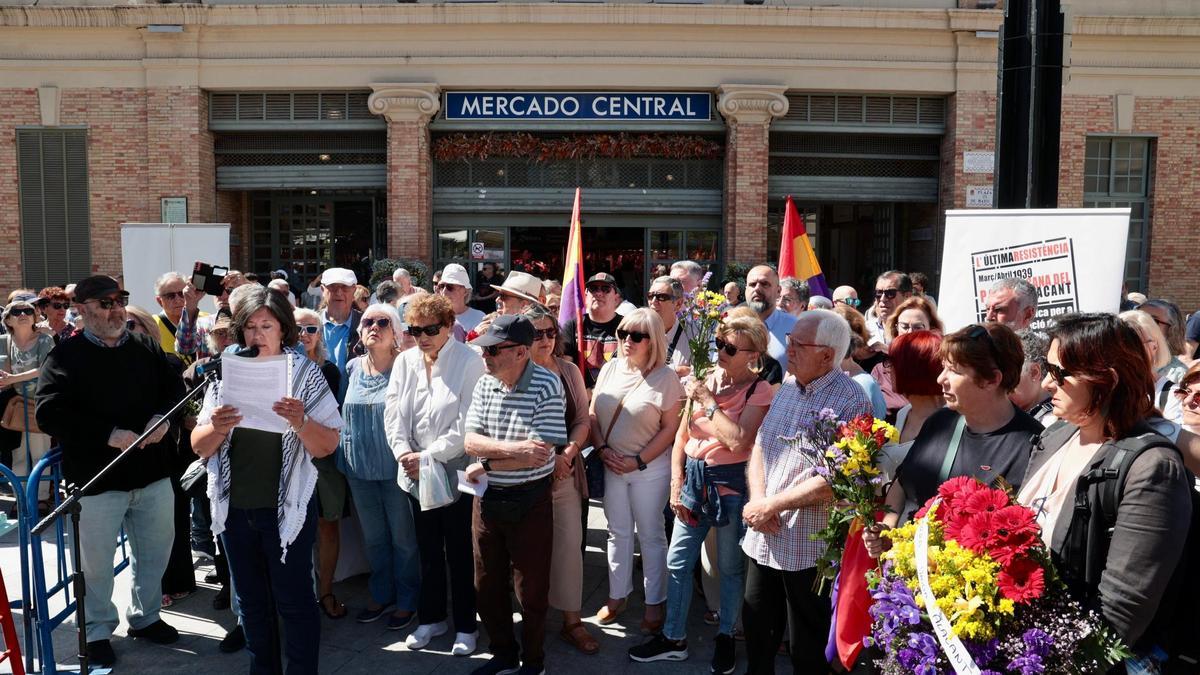 Homenaje a las víctimas del bombardeo al Mercado Central de Alicante