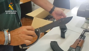 Detinguts per segrestar i torturar un cambrer de festes il·legals