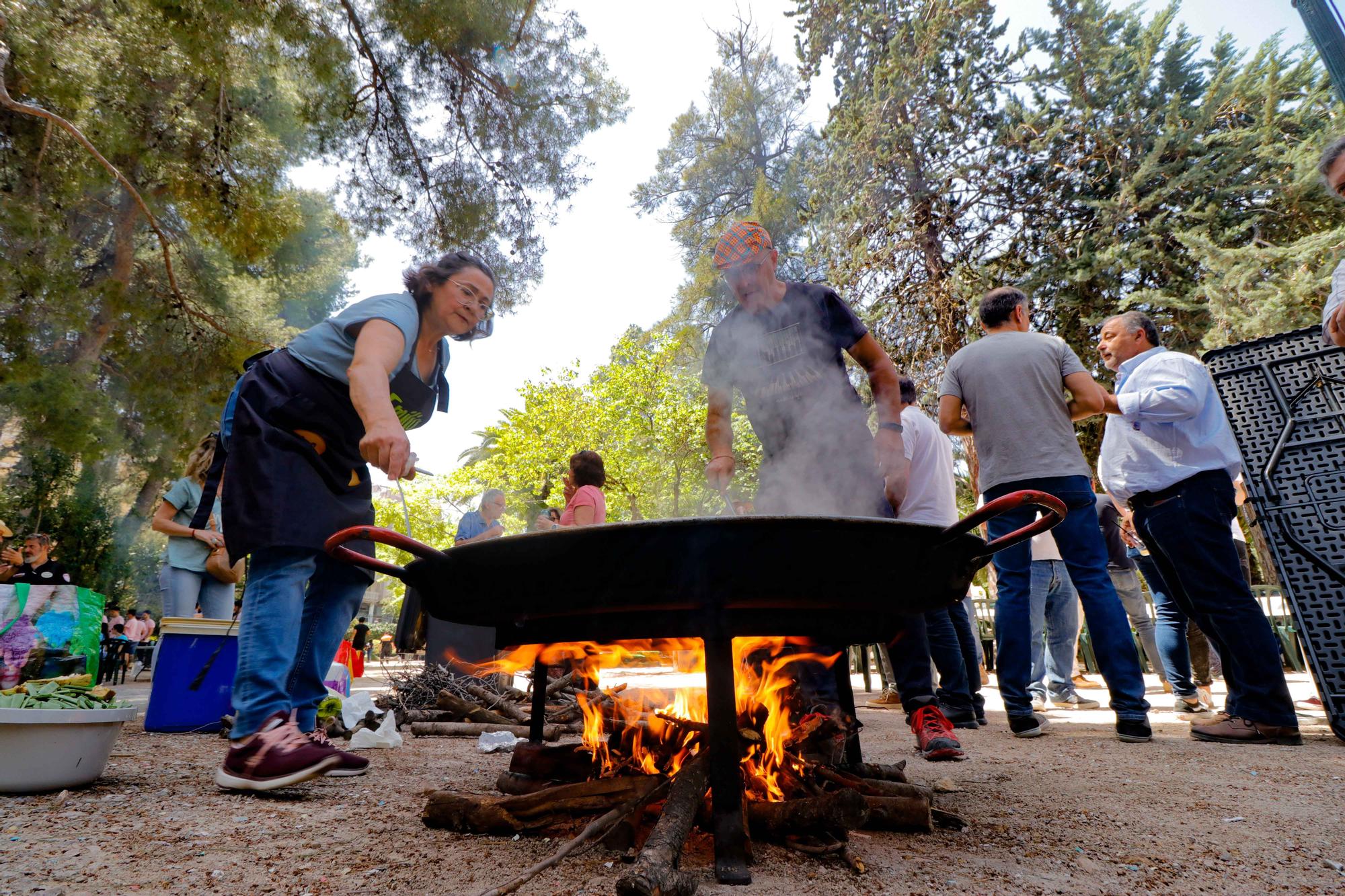 El Campus de Alcoy de la UPV recupera su fiesta de "las paellas"