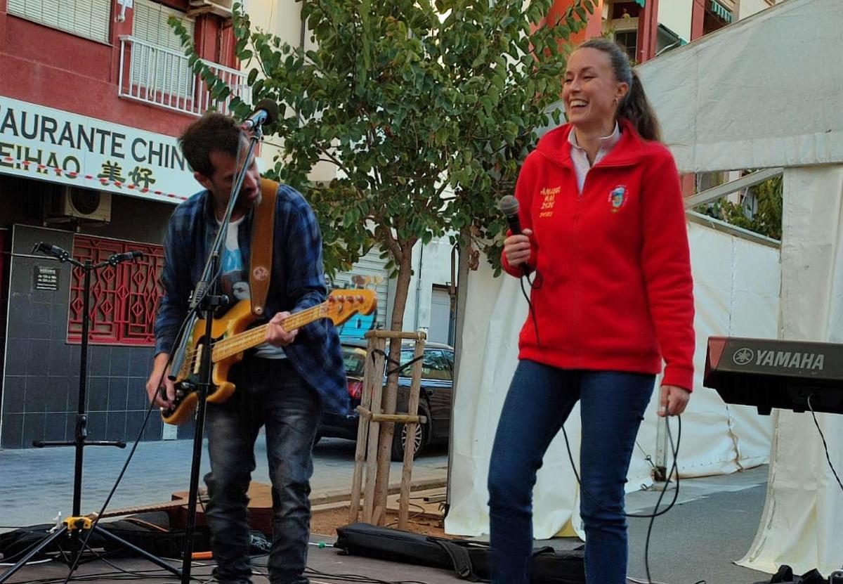 Dándolo todo enun tardeo de pre-Fallas