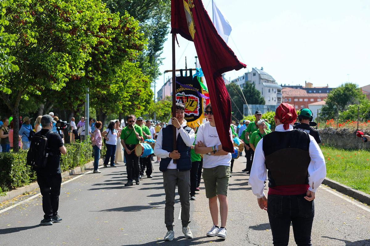 Zamora. exhibición y desfile de pendones por las calles de Zamora