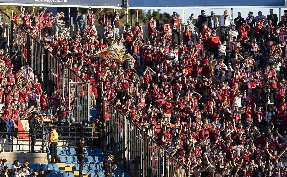 La hinchada el Real Murcia, en su última visita al Rico Pérez el pasado mes de enero.