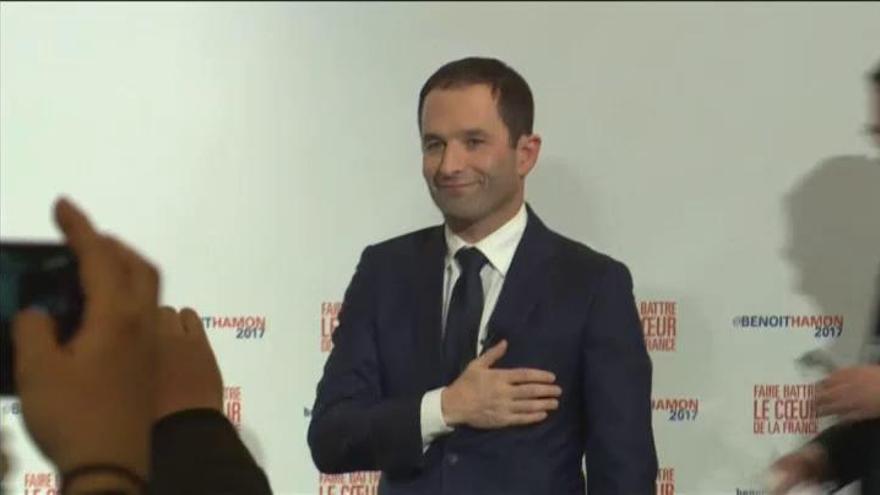 Hamon vence a Valls y será el candidato socialista al Elíseo