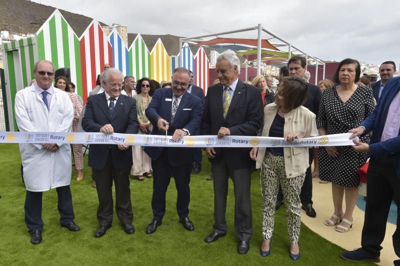 Inauguración de la "terraza solidaria" en el Mater