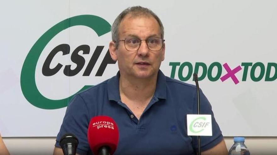 CSIF reclama "medidas urgentes" en defensa de la educación pública