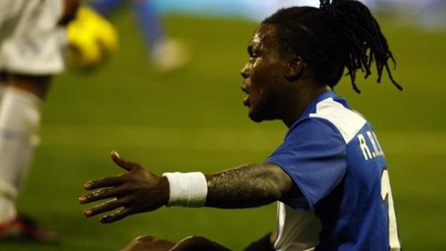 El jugador holandés Royston Drenthe