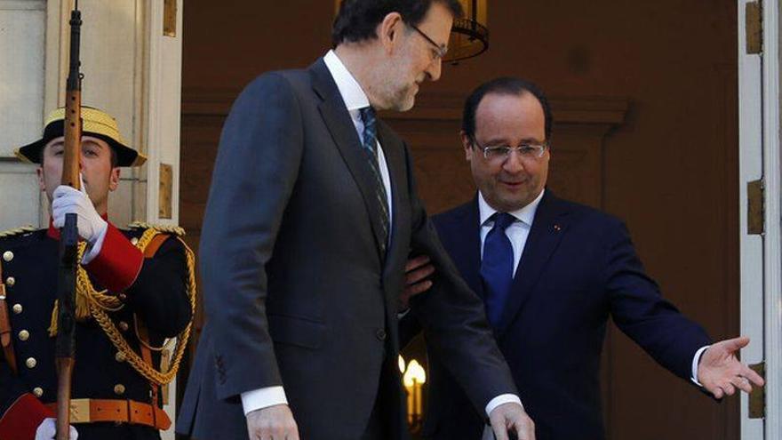 Rajoy busca el compromiso de Hollande para impulsar las interconexiones eléctricas