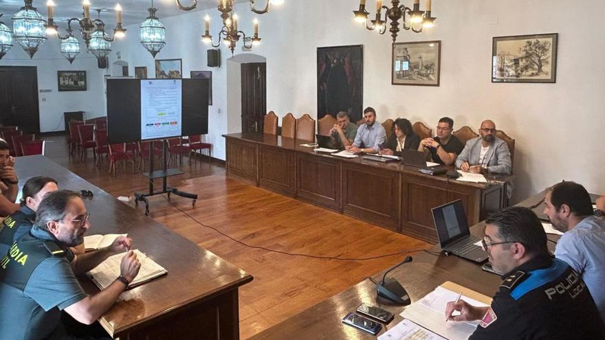 Pravia refuerza el plan del Xiringüelu, con 300 efectivos de seguridad y emergencias