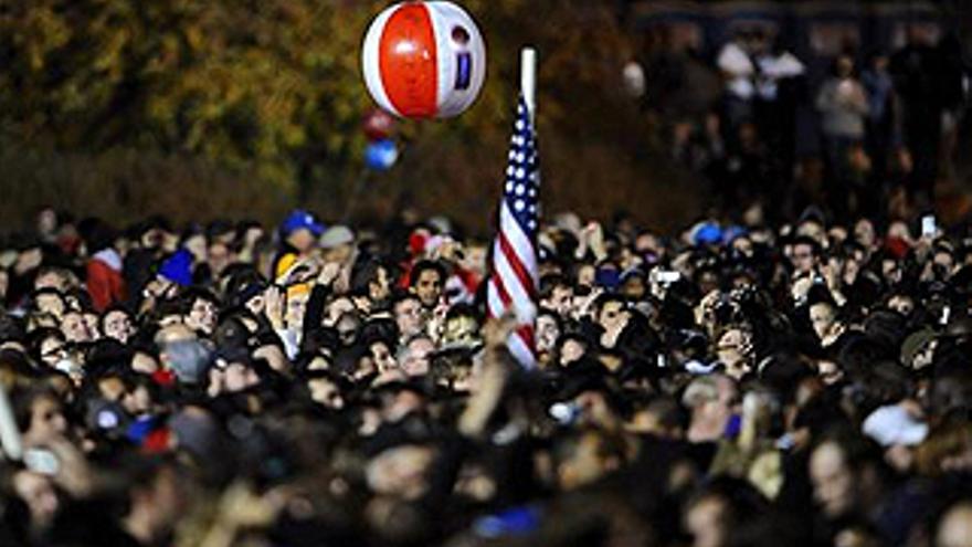 Chicago explota de euforia tras el anuncio de la victoria de Obama