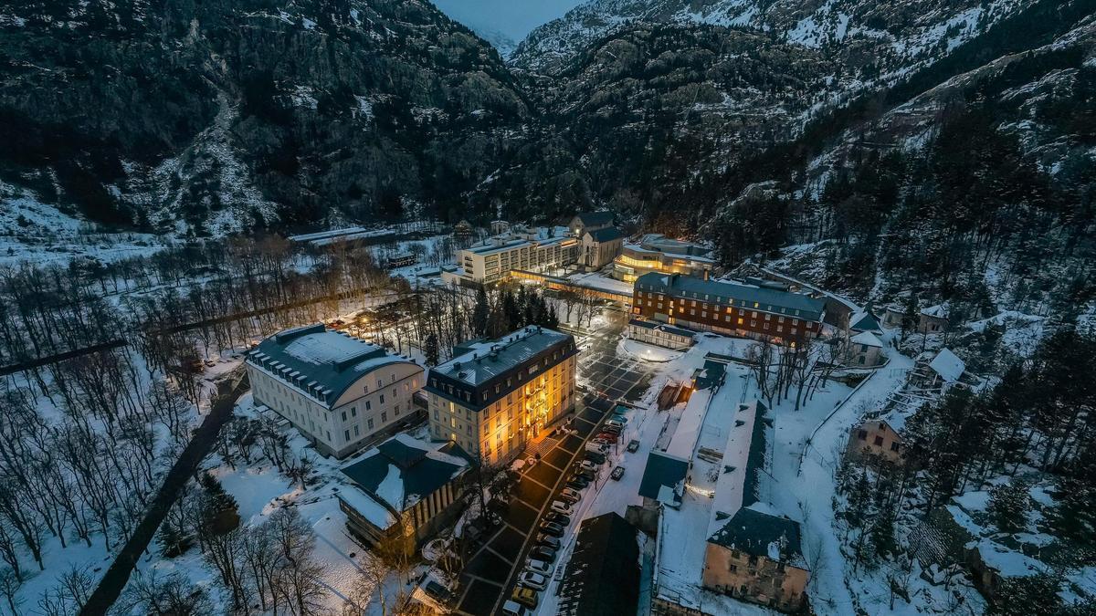 Reabre la carretera de acceso al balneario de Panticosa tras tres días cortada por riesgo de aludes