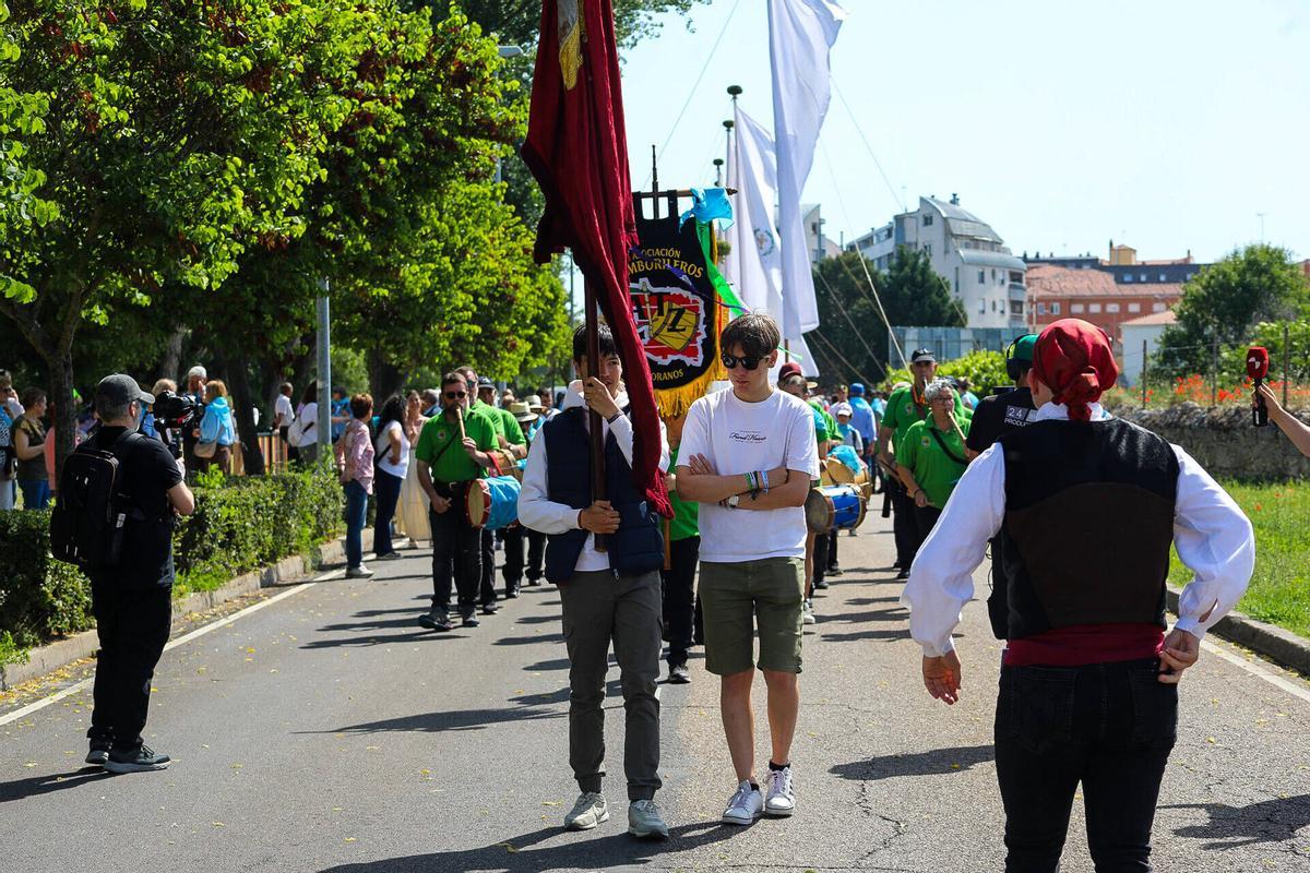 Zamora. exhibición y desfile de pendones por las calles de Zamora