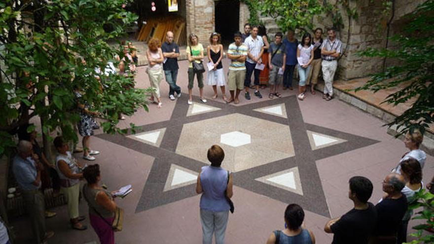 Imatge d&#039;arxiu d&#039;una activitat al Centre Bonastruc ça Porta de Girona.