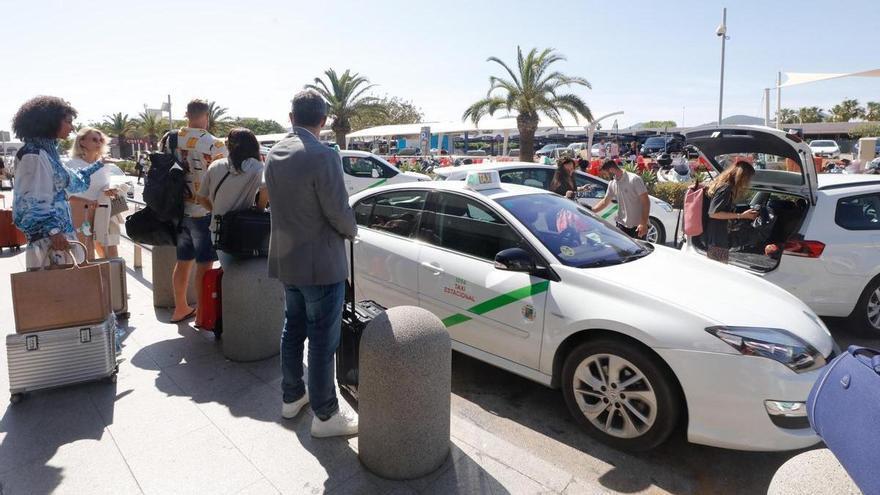 Taxis en Ibiza: Sant Josep recula y adelanta la entrada en funcionamiento de las licencias estacionales