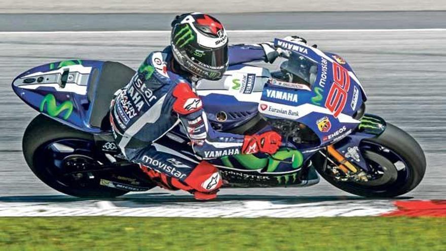 Jorge Lorenzo durante los entrenamientos de ayer en Sepang.