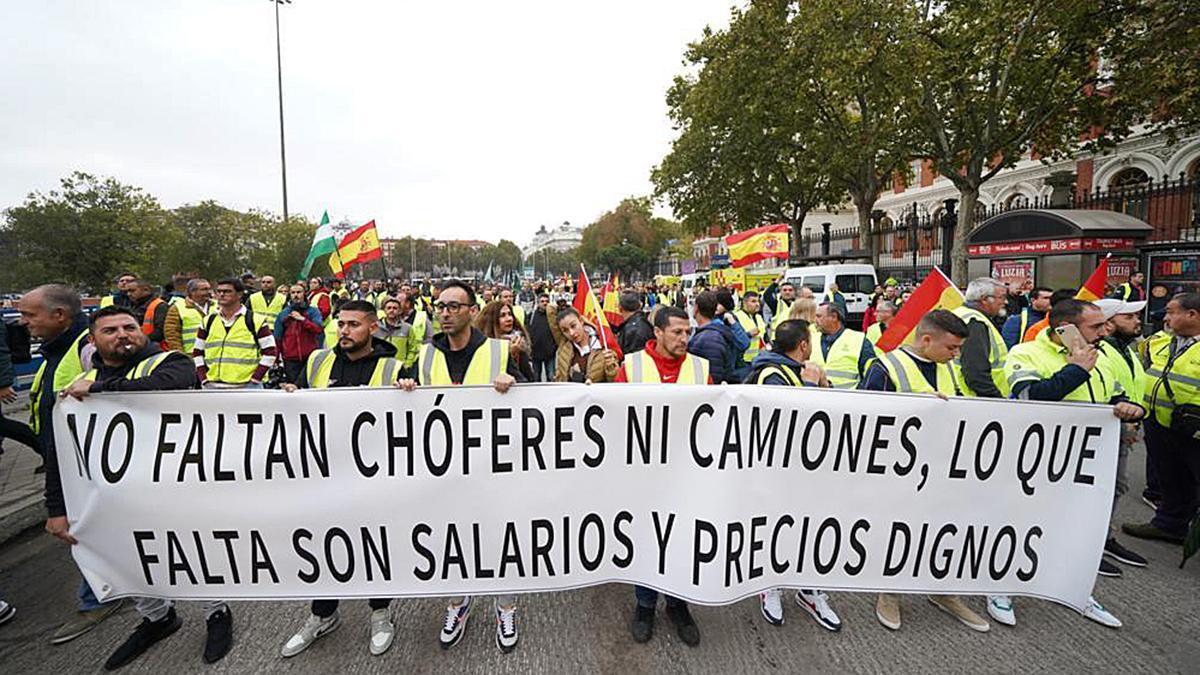 Manifestación de los transportistas en el centro de Madrid.