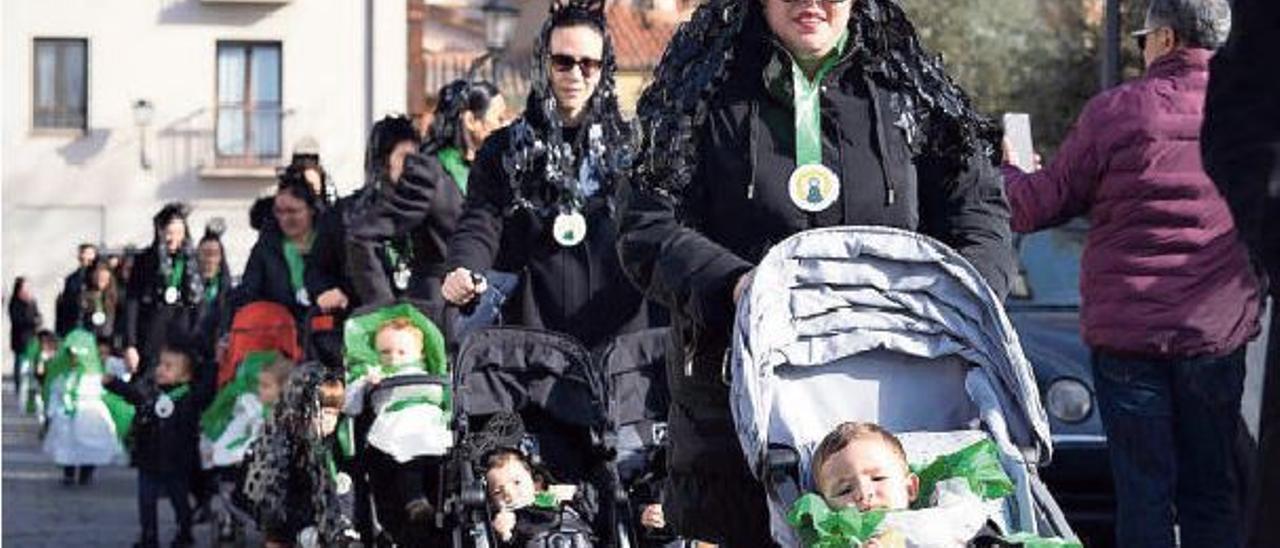 Procesión de niños de una guardería de Zamora.