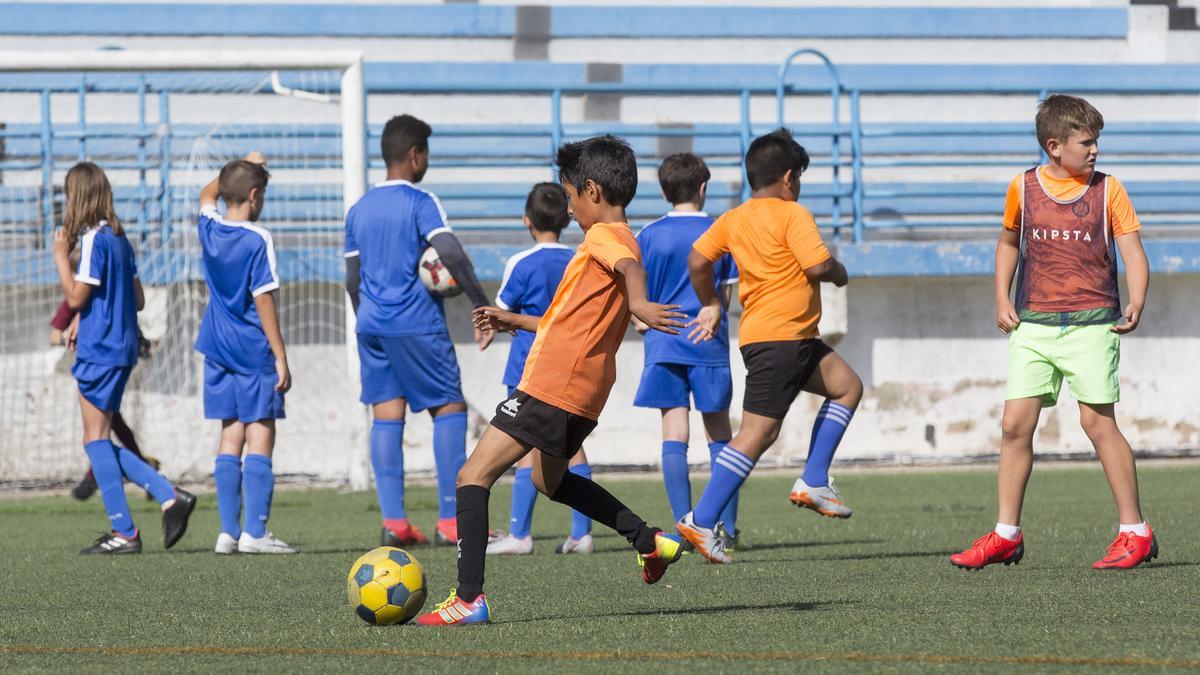 El fútbol base de la Comunidad Valenciana espera la autorización de Sanidad para reanudar la competición.