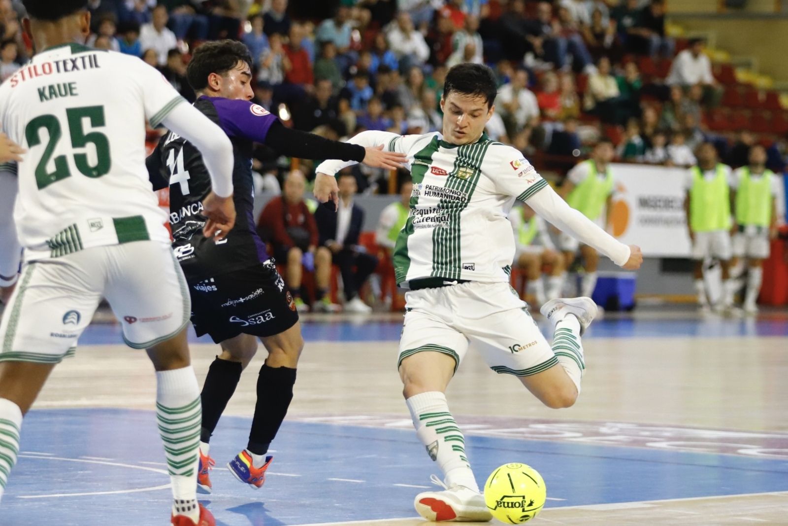 Córdoba Futsal-Burela | El partido en Vista Alegre, en imágenes