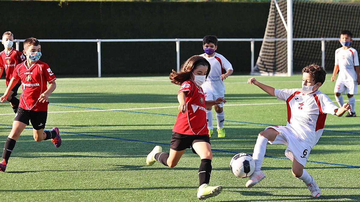 El Victoria se metió en semifinales sub-8 al batir al Colegio Hogar. |  // ALBA VILLAR