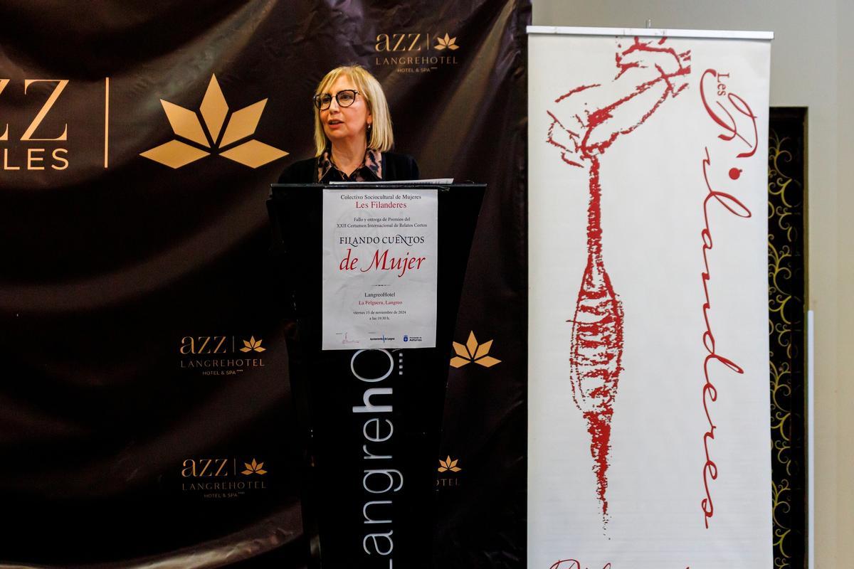 Ludy González, presidenta de "Les Filanderes"