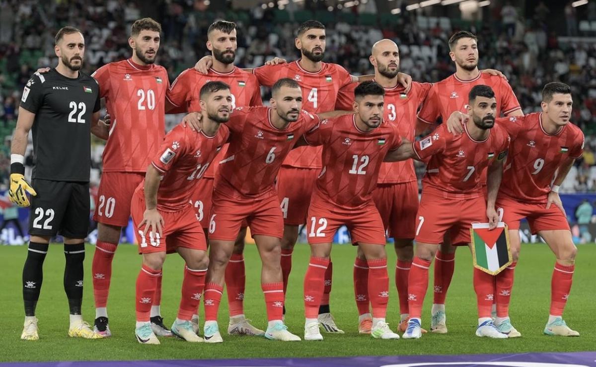 La selección de Palestina antes del partido contra Irán de la fase de grupos de la Copa Asia