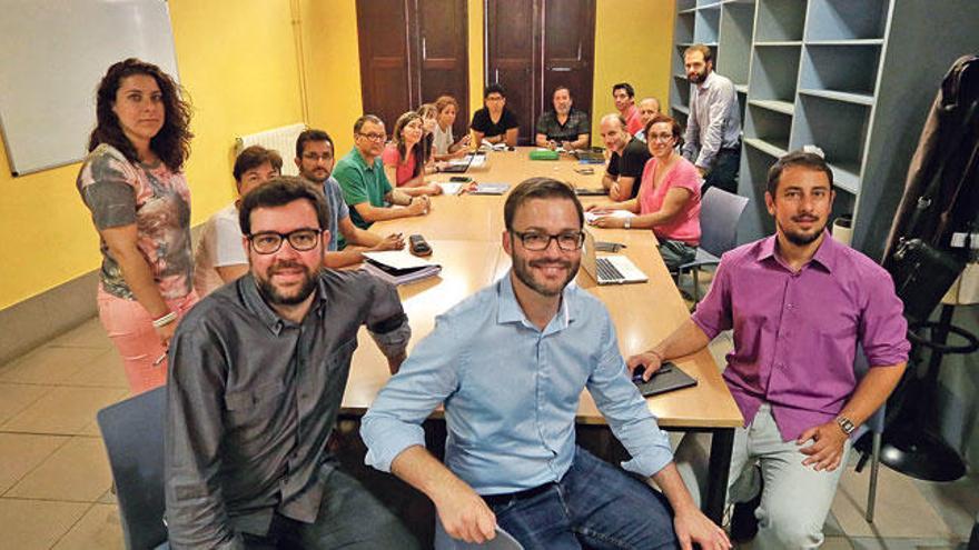 Noguera, Hila y Comas cuando estaban negociando el programa de gobierno.