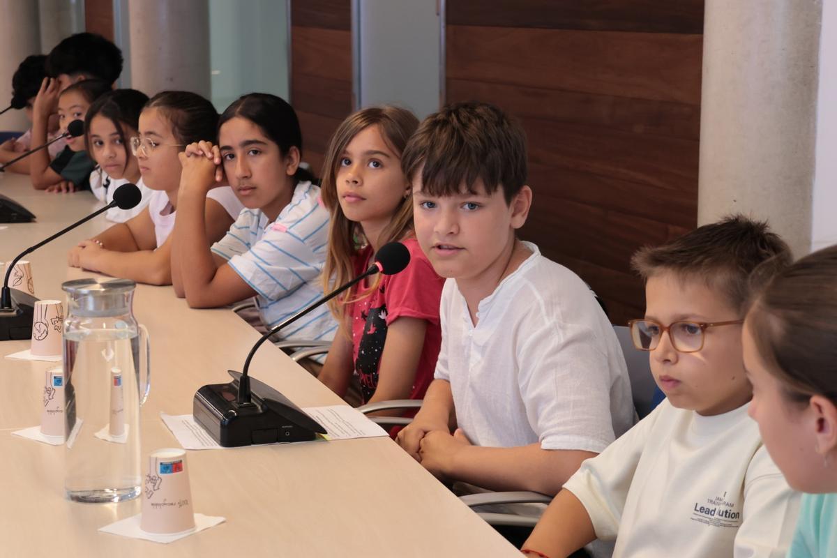 La visita de los alumnos en el Ayuntamiento de Sant Antoni
