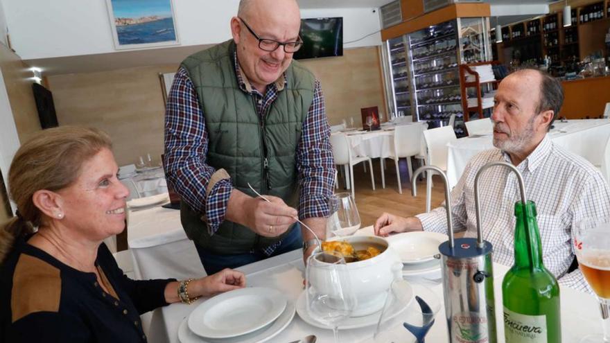 Ana Fernández, Guillermo Coviella y Javier Artime.