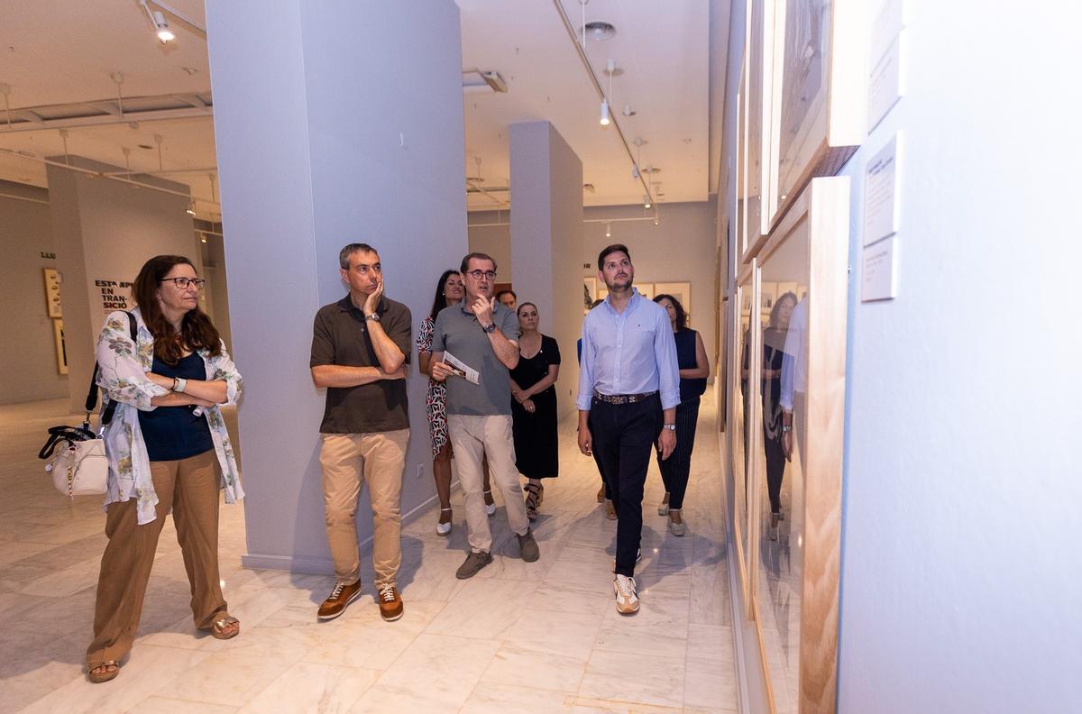 Visita a la exposición de la Casa de la Cultura.