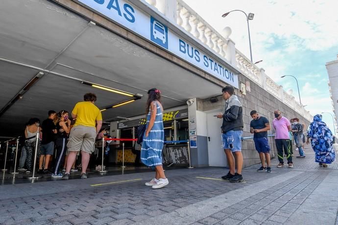 COLAS PARA ADQUIRIR EL BONO DE GUAGUA